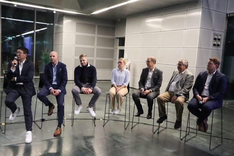 Die Teilnehmer der Talkrunde