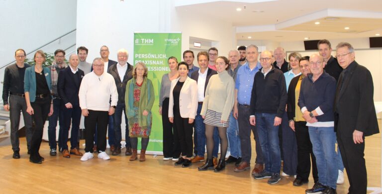 Die Teilnehmenden am Round Table in der Stadthalle