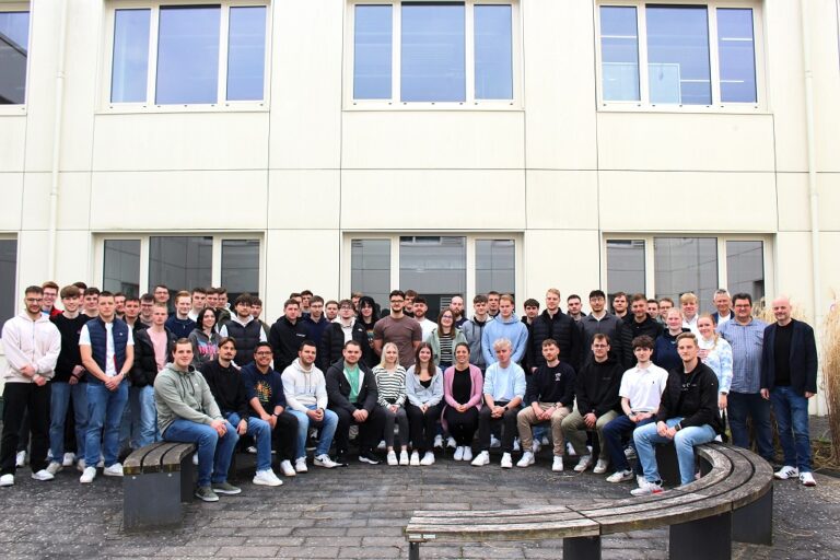 Die 60 Studierenden des Technikmoduls am Campus in Biedenkopf
